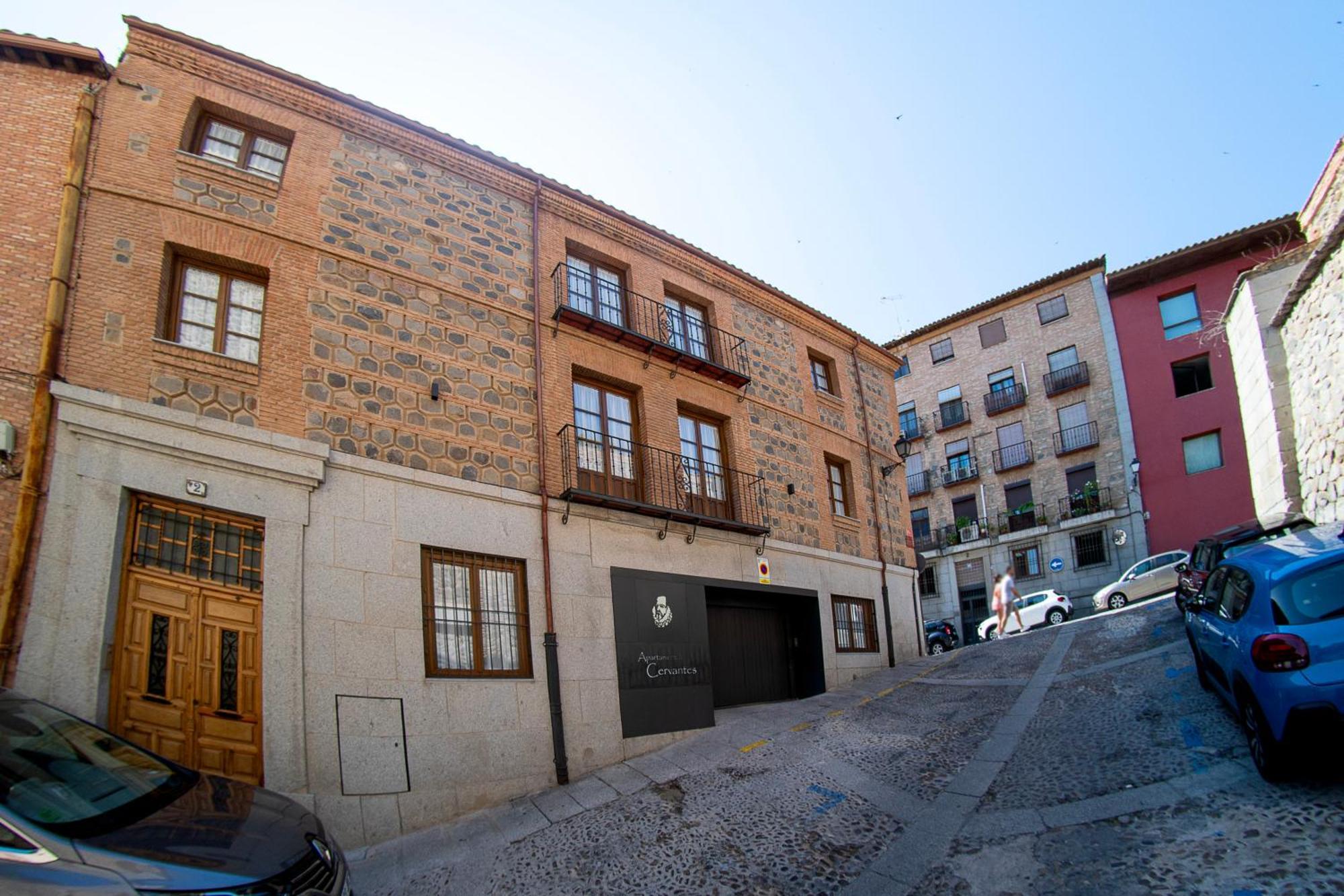 Cervantes 5 Collection - Greco Aparcamiento En El Edificio Toledo Eksteriør billede