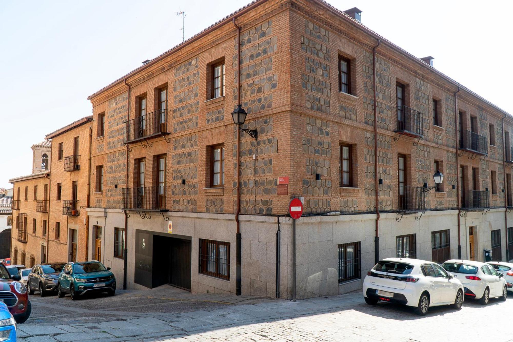 Cervantes 5 Collection - Greco Aparcamiento En El Edificio Toledo Eksteriør billede